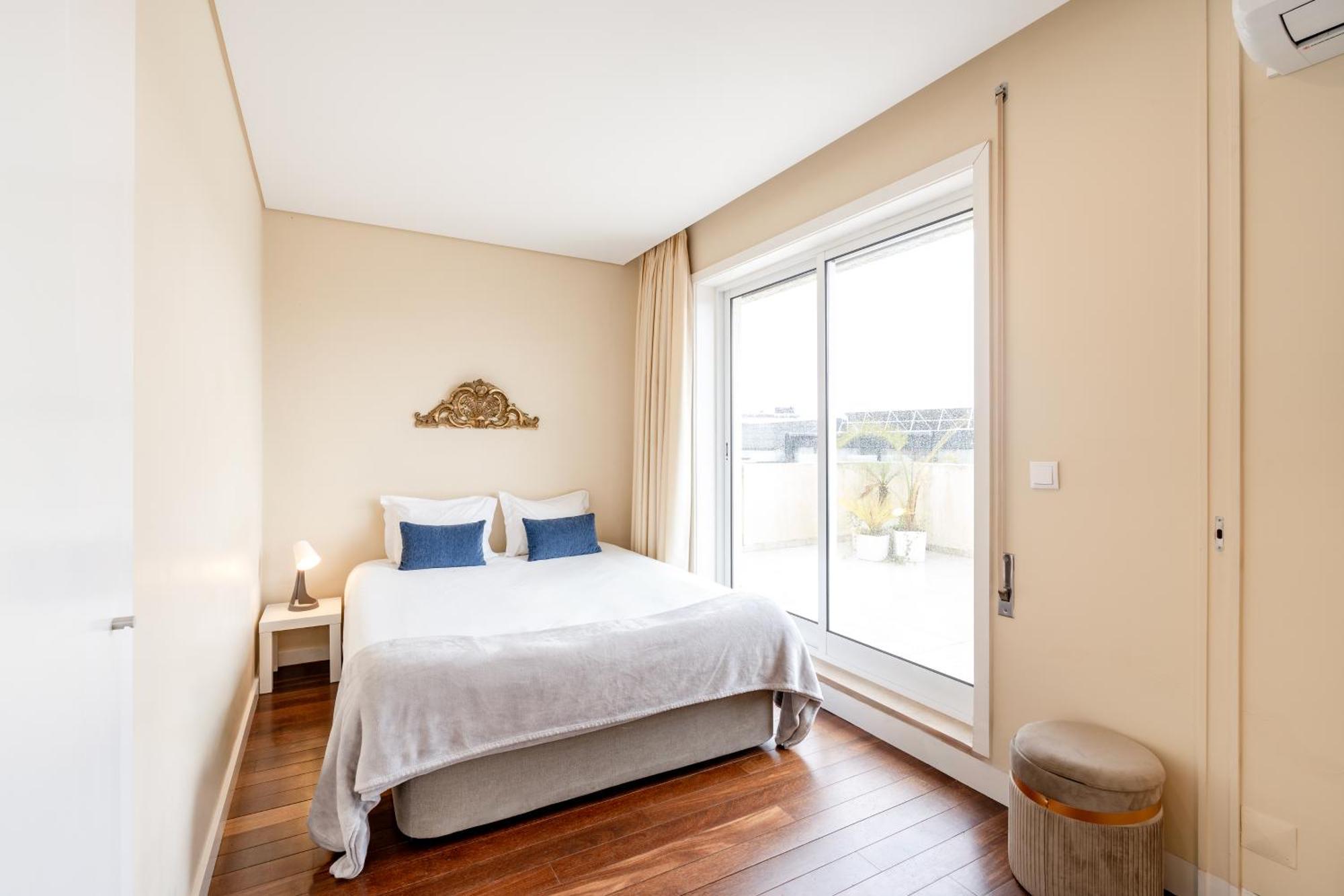 Viva Peaceful Zen Retreat Apartment Porto Ngoại thất bức ảnh