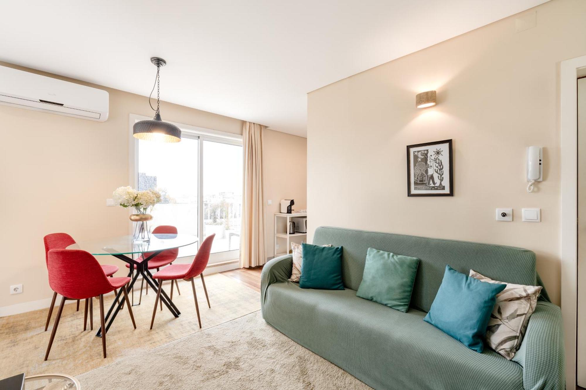 Viva Peaceful Zen Retreat Apartment Porto Ngoại thất bức ảnh